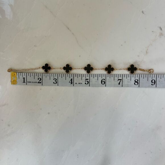 Four Leaf Clover/Black Flower & Gold Bracelet • NWOT - Picture 9 of 9